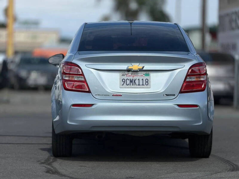 2018 Chevrolet Sonic Premier Auto