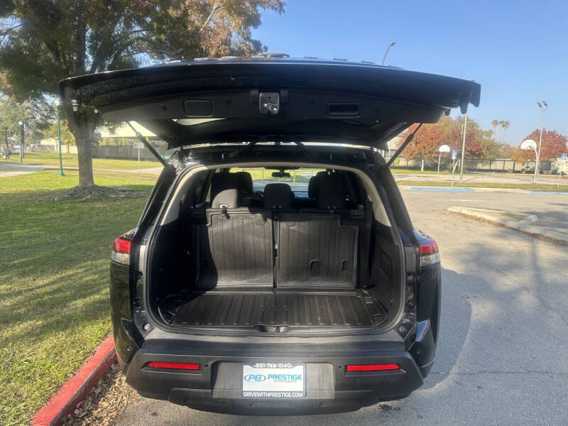 2022 Nissan Pathfinder S