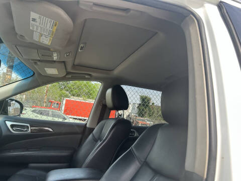 2015 Nissan Pathfinder SL