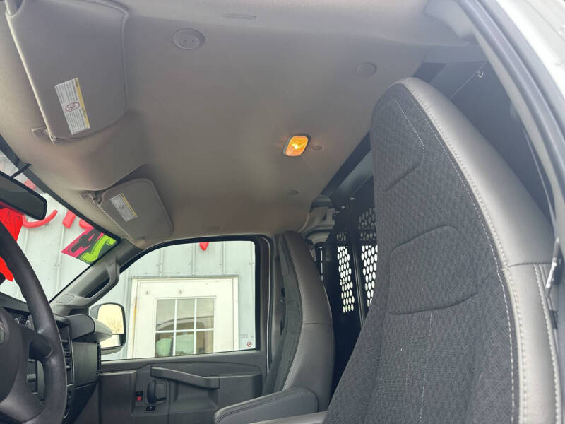 2024 GMC Savana 2500