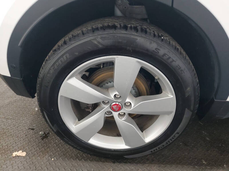 2021 Jaguar E-PACE P250 SE
