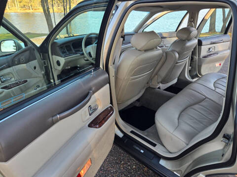 1997 Lincoln Town Car Executive