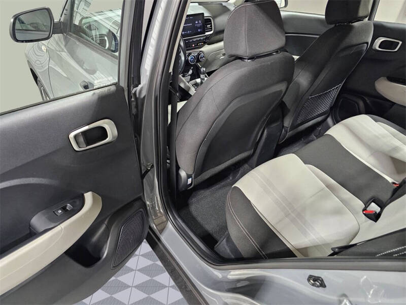 2022 Hyundai Venue SEL