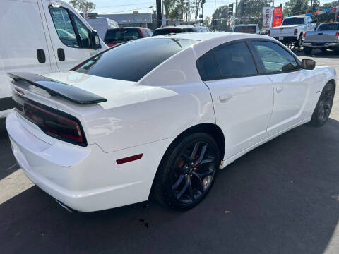 2014 Dodge Charger SXT