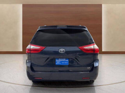 2019 Toyota Sienna LE 8-Passenger