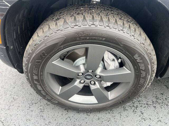 2025 Land Rover Defender 90 P400 X-Dynamic SE