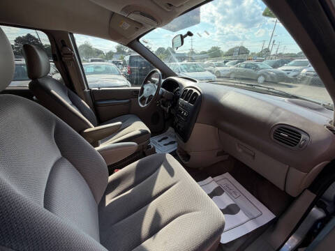 2003 Dodge Grand Caravan SE