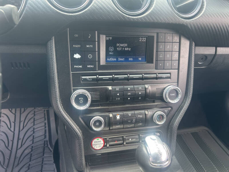 2015 Ford Mustang V6