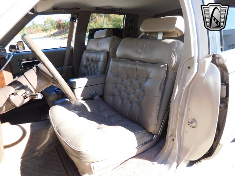 1991 Cadillac Brougham