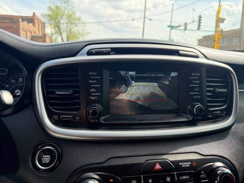 2017 Kia Sorento L