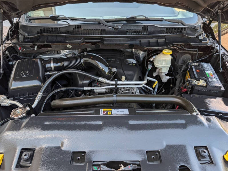 2016 RAM 1500 SLT