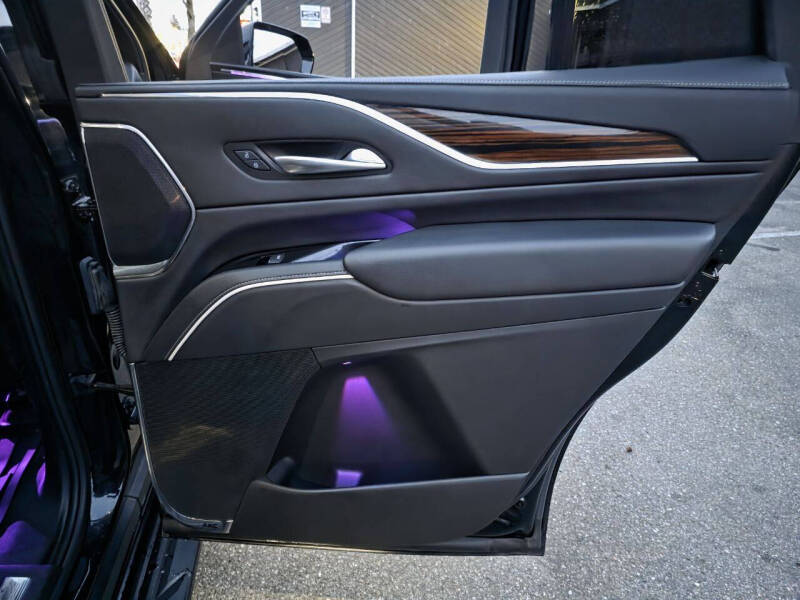 2023 Cadillac Escalade Premium Luxury