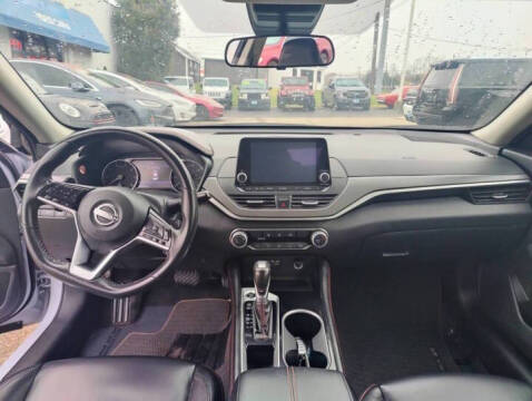 2024 Nissan Altima 2.5 SR