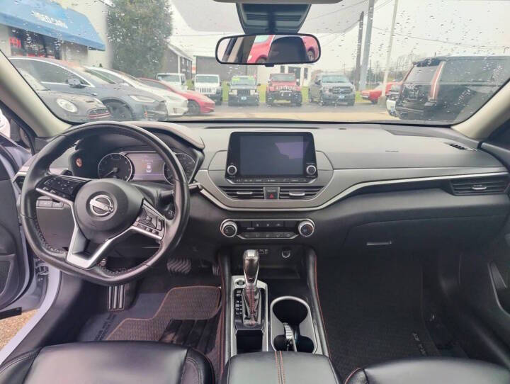 2024 Nissan Altima 2.5 SR