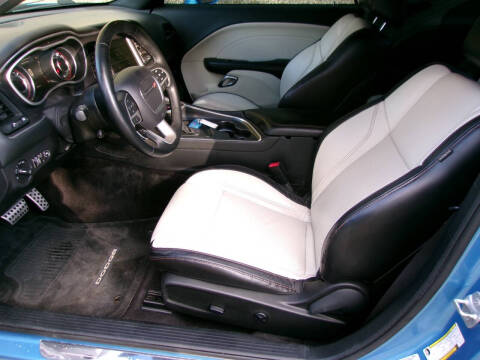 2016 Dodge Challenger SXT