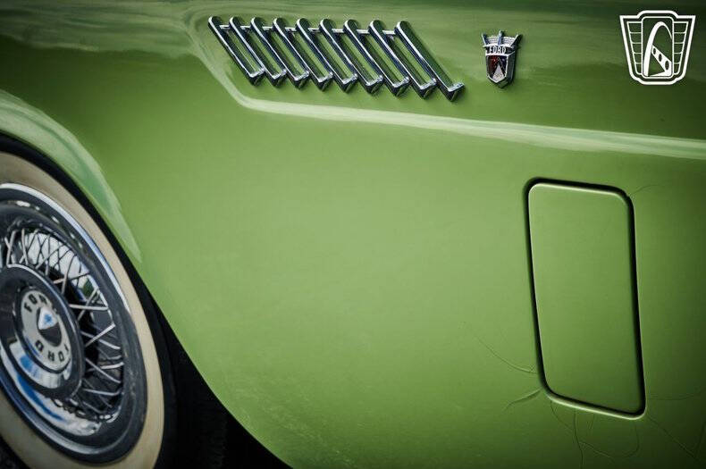 1956 Ford Thunderbird