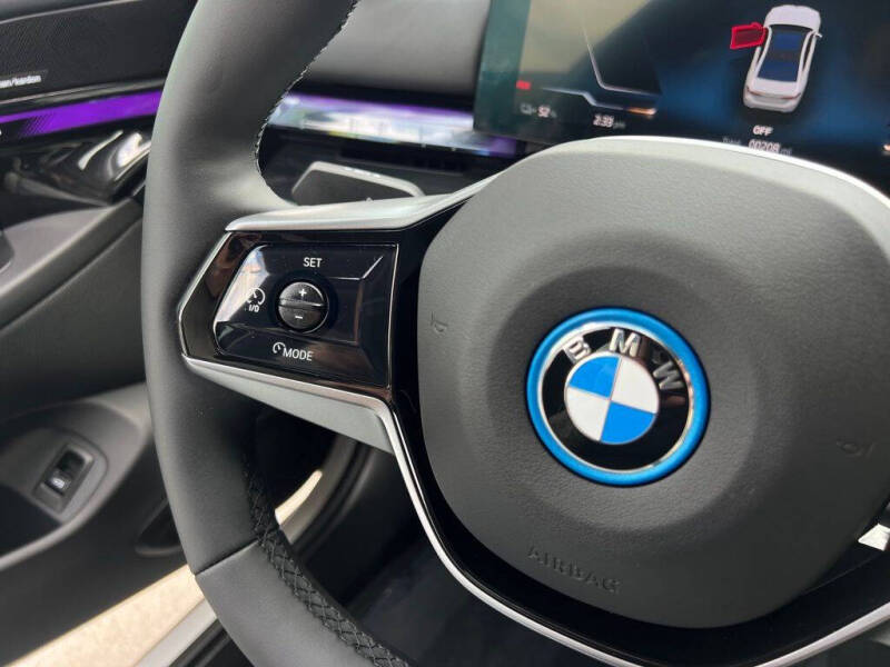 2024 BMW i5 eDrive40