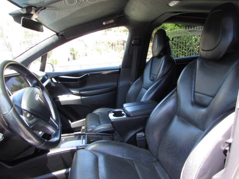 2016 Tesla Model X 90D