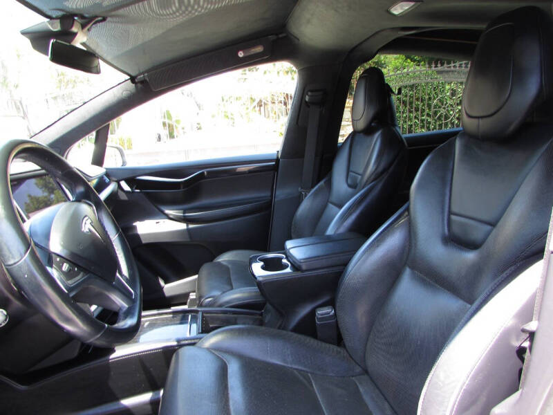 2016 Tesla Model X 90D