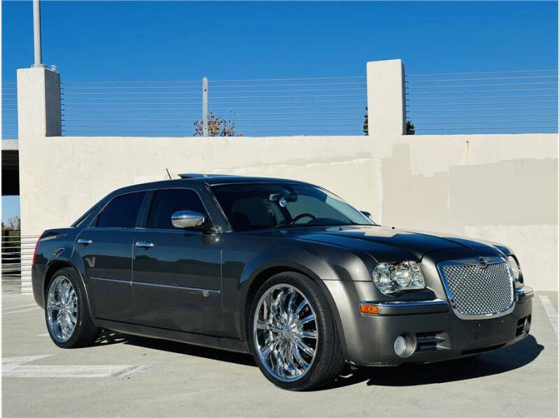 2008 Chrysler 300 C photo 3