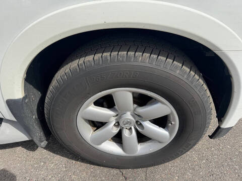 2011 Nissan Armada SV