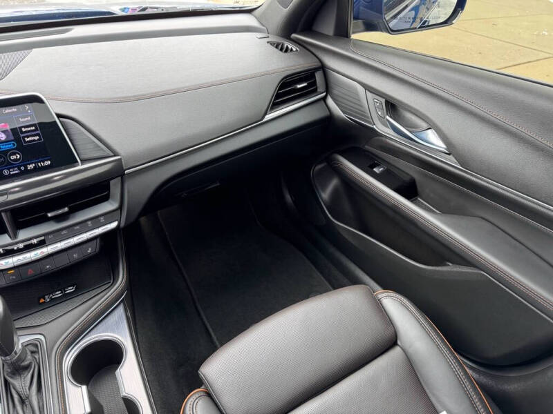 2023 Cadillac CT4 Sport