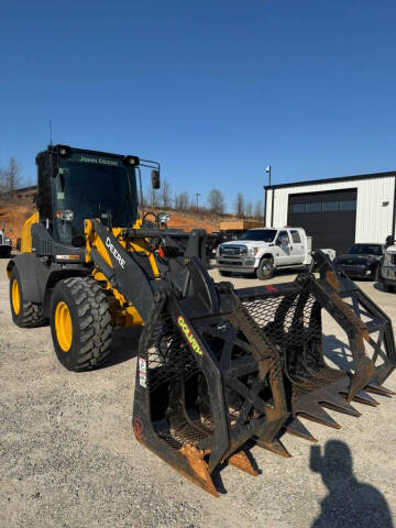 2023 John Deere 324P