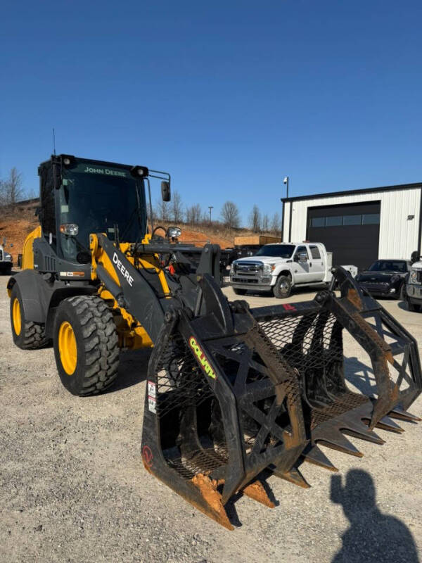 2023 John Deere 324P