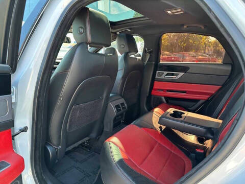 2016 Jaguar XF R-Sport