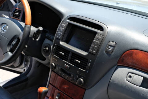 2004 Lexus LS 430