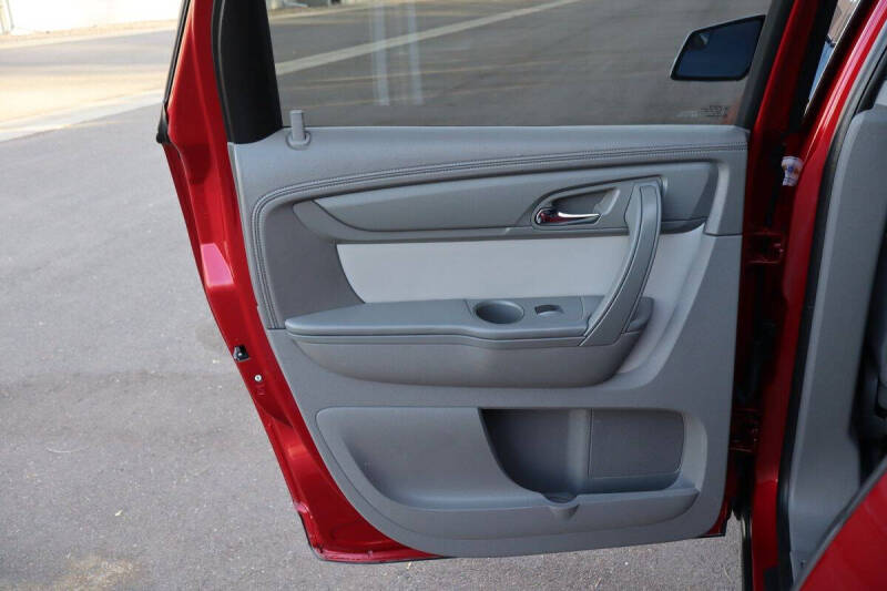 2013 GMC Acadia SLE-2