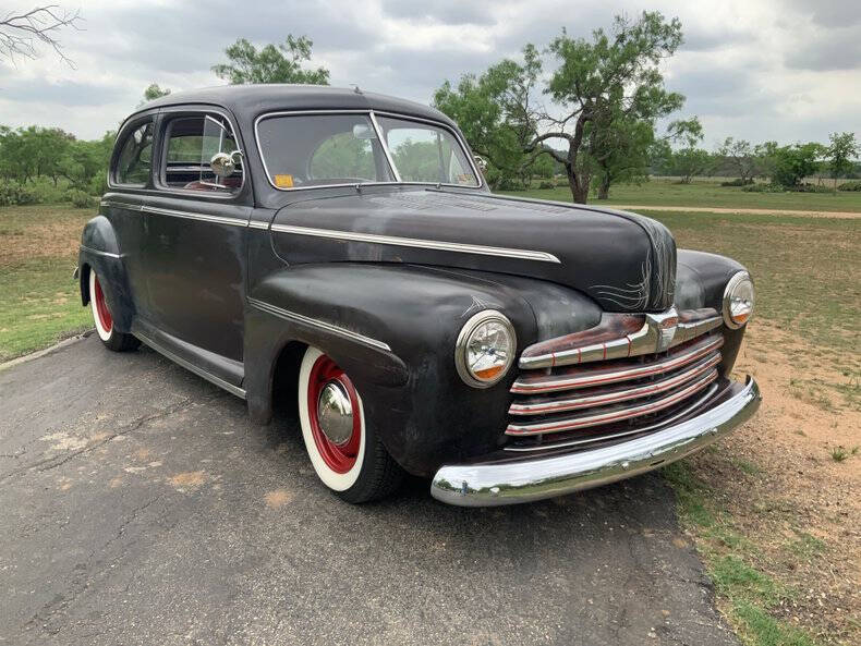1946 Ford Deluxe