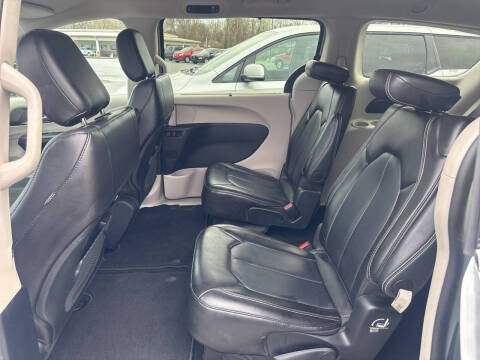 2024 Chrysler Pacifica Touring L