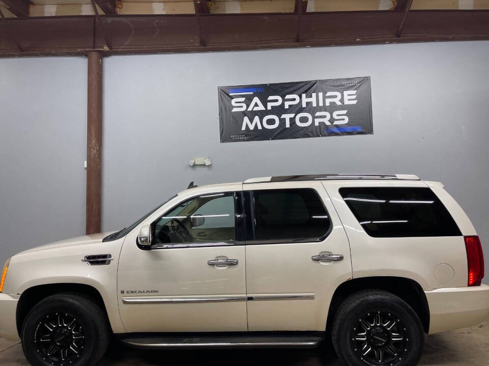 2007 Cadillac Escalade for sale at Sapphire Motors in Gurnee, IL