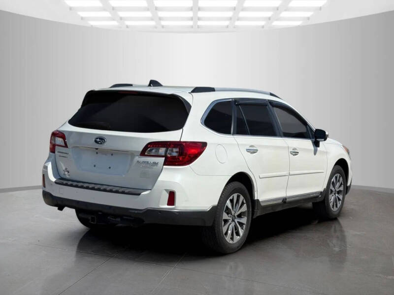 2017 Subaru Outback 2.5i Touring