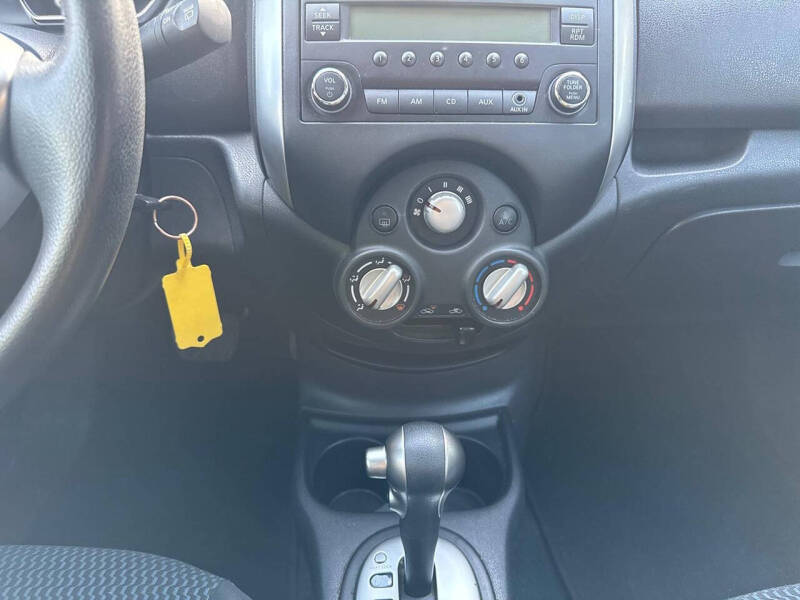 2014 Nissan Versa Note SV