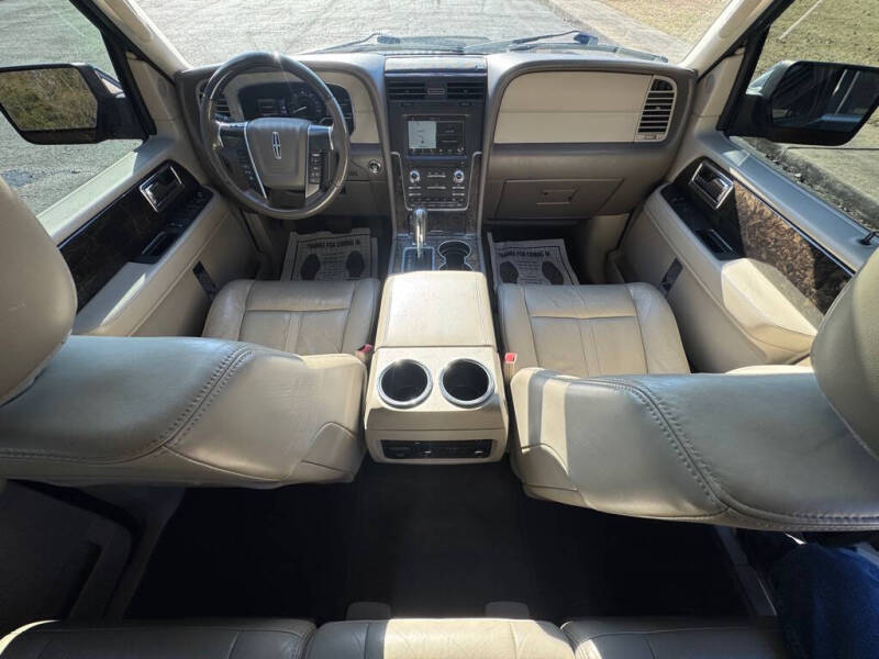 2016 Lincoln Navigator Select