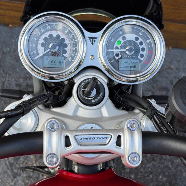 2023 Triumph Speed Twin 1200