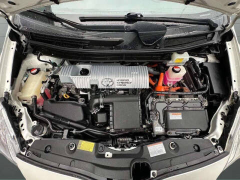 2015 Toyota Prius Two