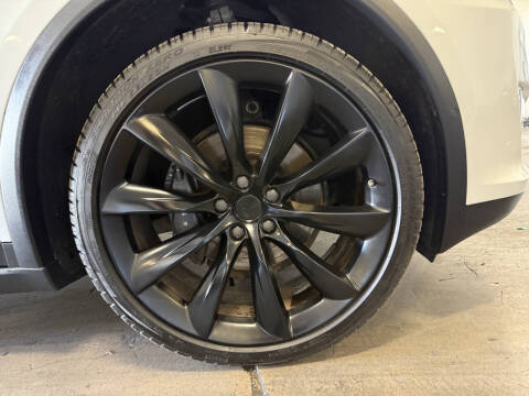 2020 Tesla Model X Long Range Plus