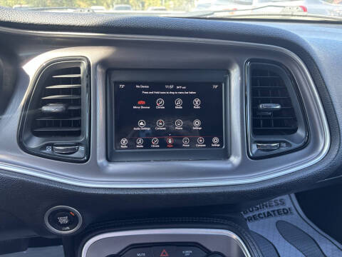 2022 Dodge Challenger SXT