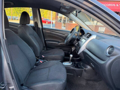 2019 Nissan Versa