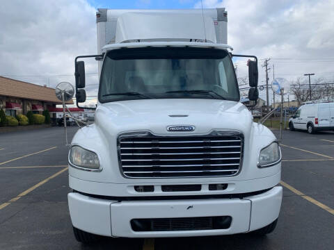 2012 Freightliner M2 106