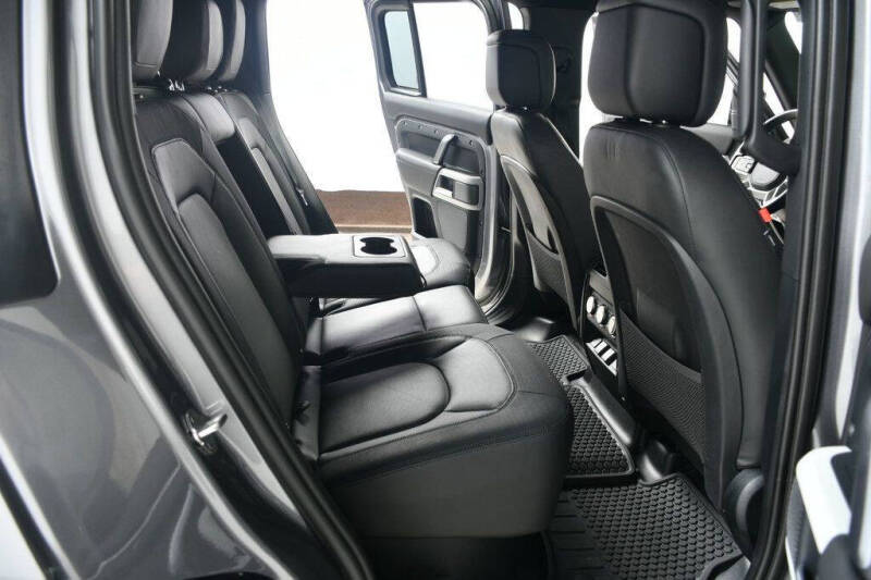 2023 Land Rover Defender 110 X-Dynamic SE