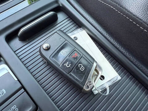 2017 Volkswagen Golf R 4Motion