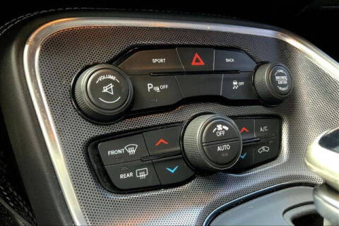 2015 Dodge Challenger R/T Plus