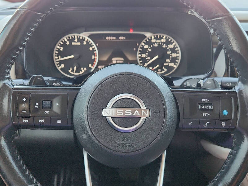 2022 Nissan Pathfinder SV