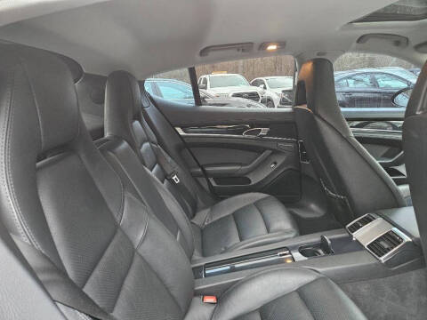 2012 Porsche Panamera 4