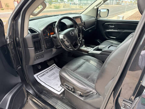 2015 Nissan Titan SV