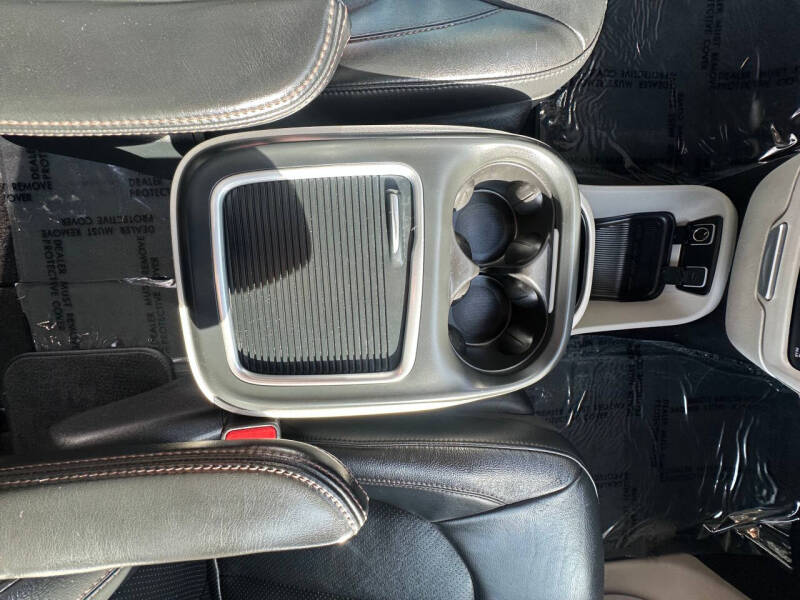 2017 Chrysler Pacifica Touring-L Plus